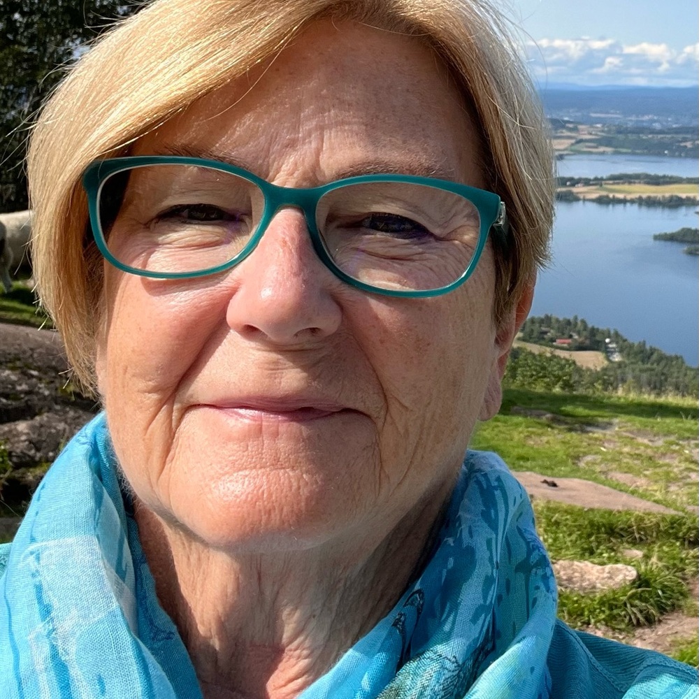 Meet your Posher, Diana